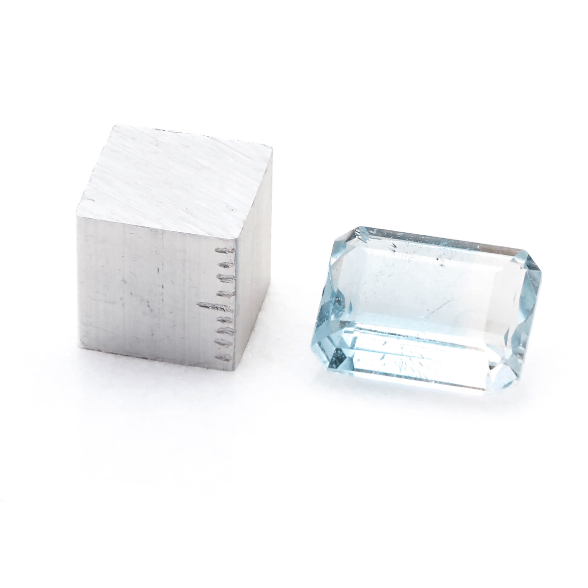 希少なバイカラーのトパーズ】 バイカラートパーズ 7.55ct | まるむ商会