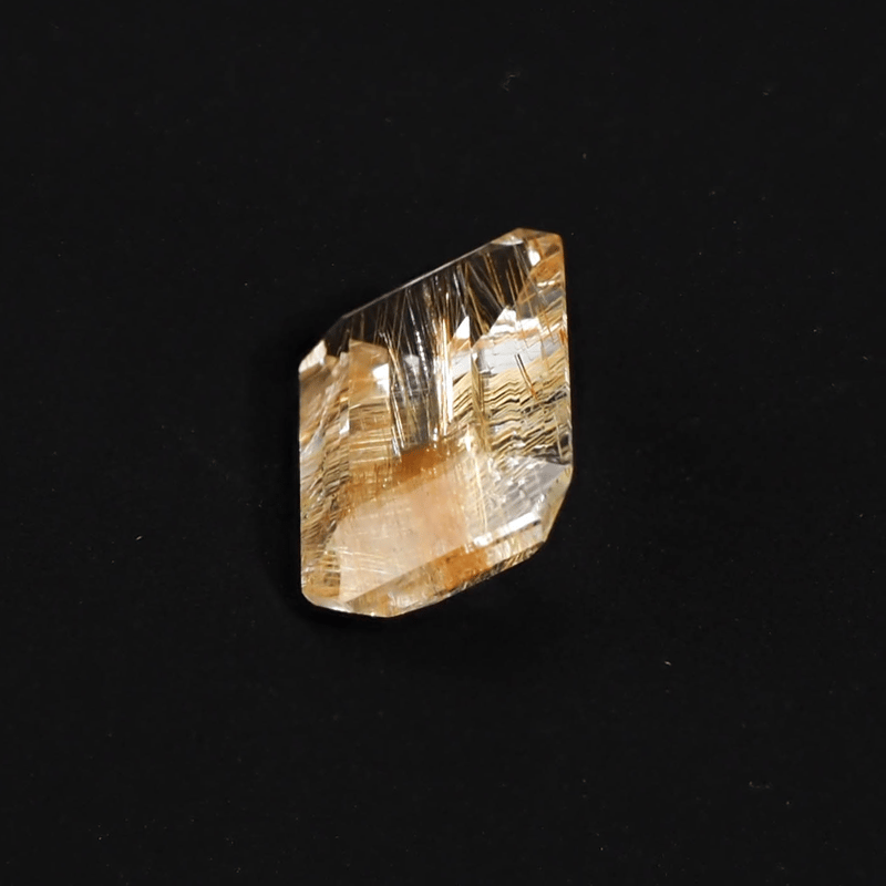 ⭐️この子様⭐️ ポジティブパワー全開　リモナイトイントパーズ　ゴールデントパーズ 金色の針状インクルージョンが華やかに輝く】 リモナイトイントパーズ