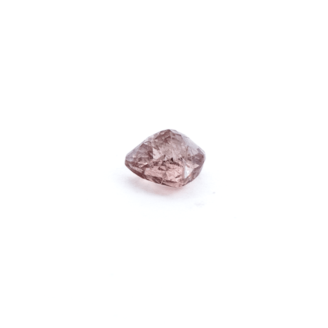 【光によって石の色が変わる】カラーチェンジガーネット 0.65ct