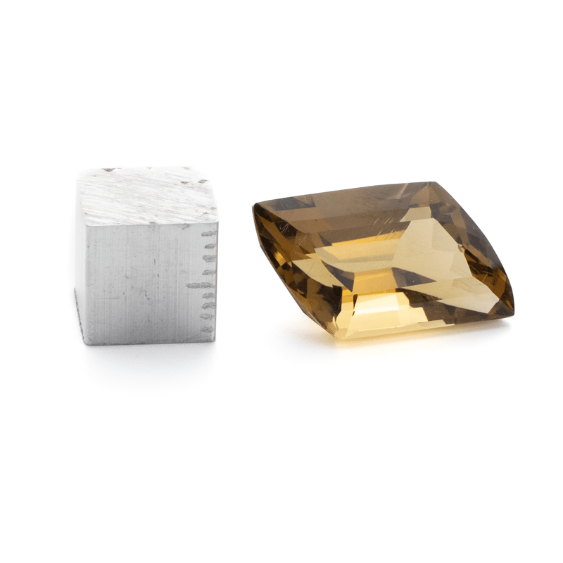 希少な濃厚カラーの非加熱シトリン】シトリン 12.69ct | まるむ商会 希少な濃厚カラーの非加熱シトリン】シトリン 12.69ct | まるむ商会