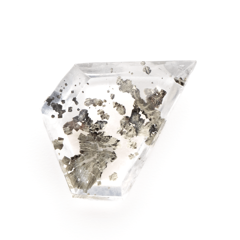 銀色にきらめくパイライト入り】パイライトインクォーツ 7.35ct