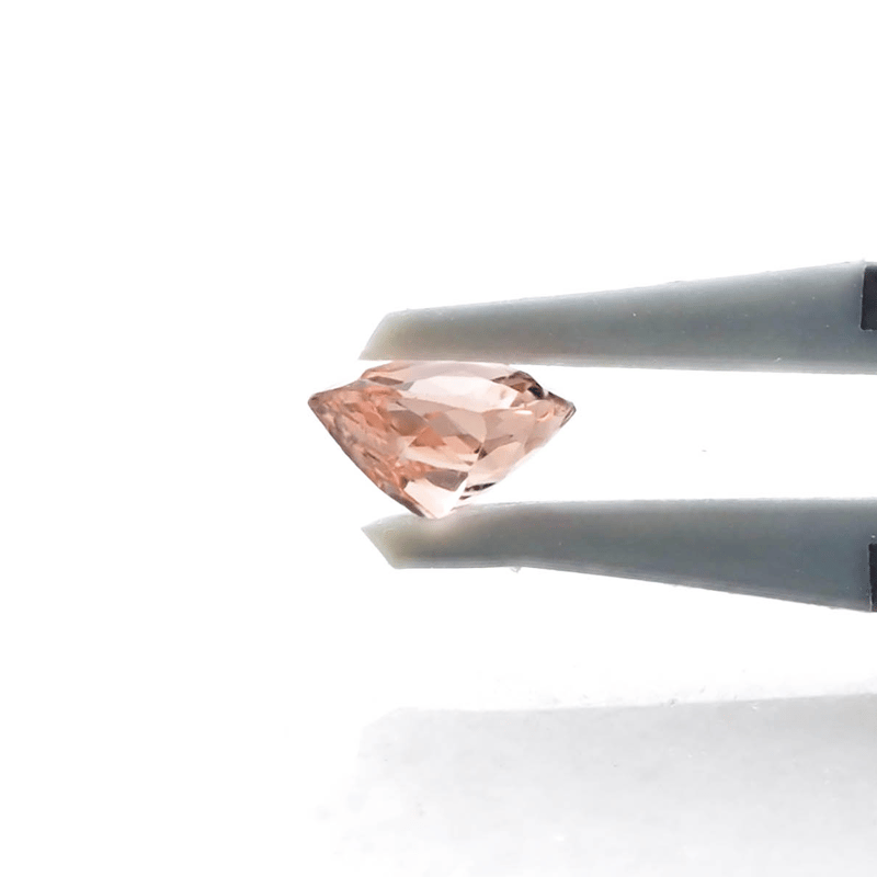 美しいオレンジピンクの宝石】インペリアルトパーズ 0.6ct 美しいオレンジピンクの宝石】インペリアルトパーズ 0.6ct