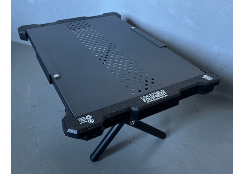 LOCKFIELD LFE BUMPER付き キャンプテーブル