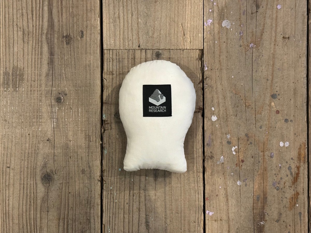 MOUNTAIN RESEARCH】Stuff Cushion | LOGGERS Gear MOUNTAIN RESEARCH】Stuff Cushion | LOGGERS Gear