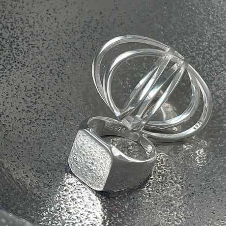 tuning pinky ring