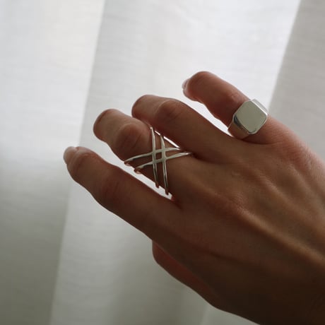 tuning pinky ring