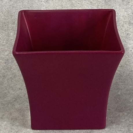 ロイヤルフクシア ROYAL FUCHSIA   スクエアベース 高さ17.5cm 開口部□19.5cm（450-1200)