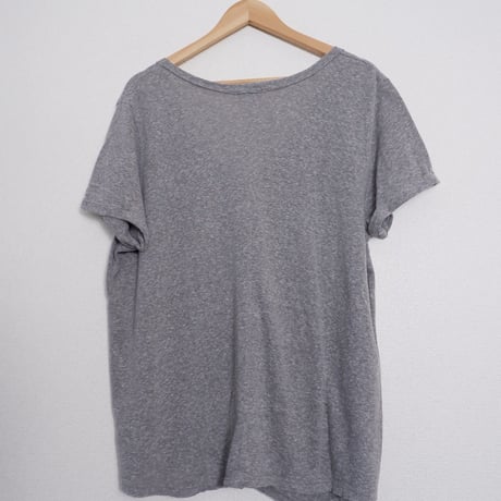 UNIIQUE CUTTING V-NEXK TEE