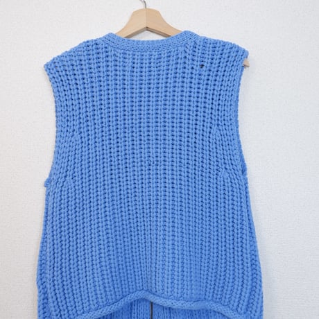 knit vest