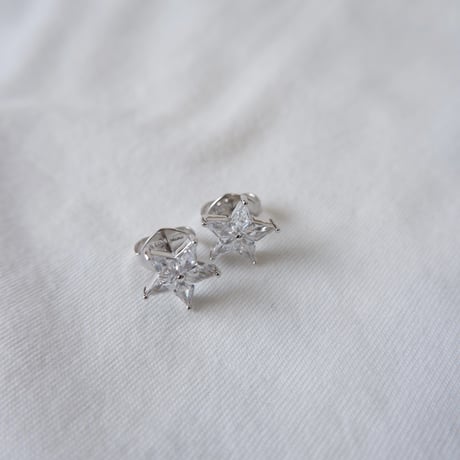 STAR PIERCE
