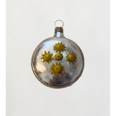 Christmas Ornament / Fir Tree and Flowers