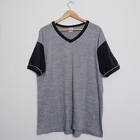 RUSSEL V-NEXK "10" TEE
