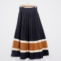 FLARED LINE SKIRT