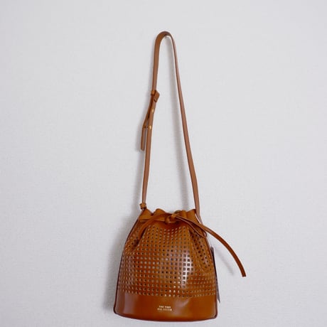 ANNE PERFORATED LEATHER SMALL BUCKET BAG/LIGHT BROWN