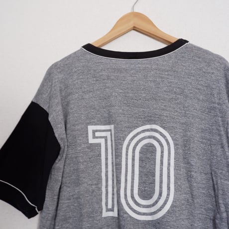 RUSSEL V-NEXK "10" TEE
