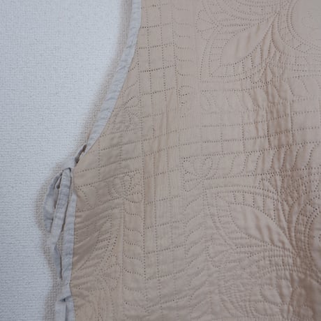 QUILT VEST BEIGE