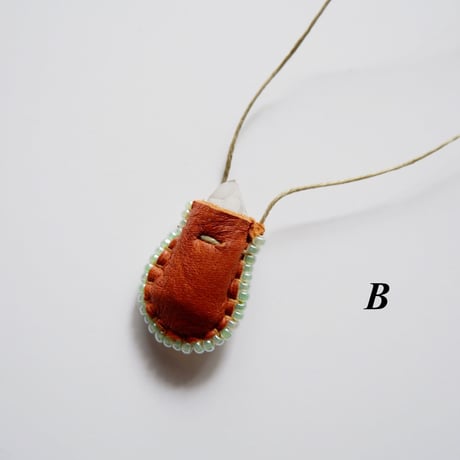 Omamori Necklace/green beads