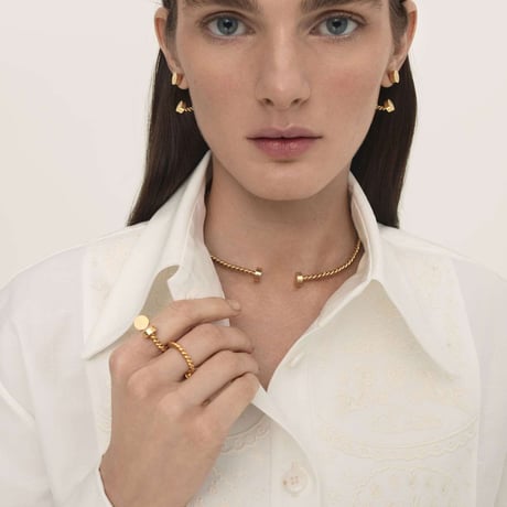 HRYVNA ring