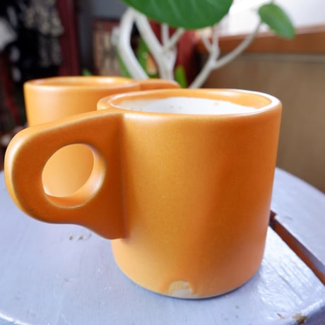 Martina Thornhill 8oz EAR HANDLE MUG
