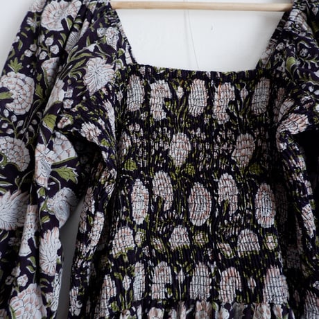 SISTER MARKET ONEPIECE /black froral