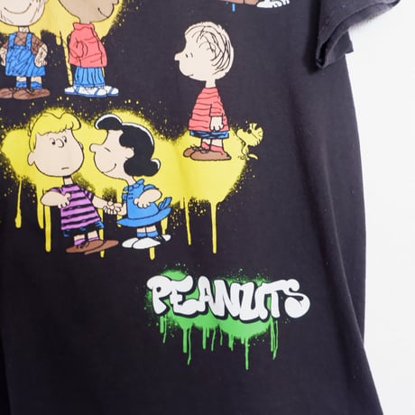 PEANUTS MOMENT TEE