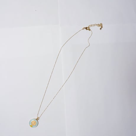 CHARLIE BROWN CHARM NECKLESS