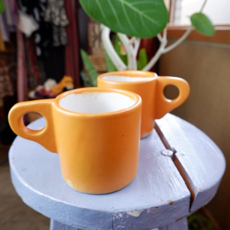 Martina Thornhill 8oz EAR HANDLE MUG