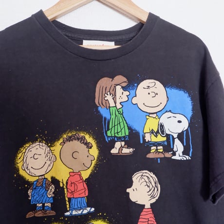 PEANUTS MOMENT TEE