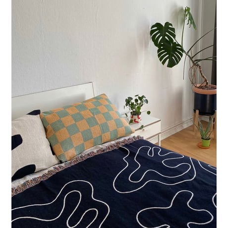 Blanket / Danching shapes