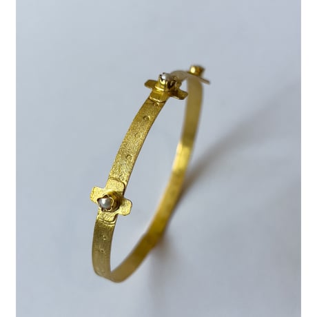 Gold Plated Silver × Pearl Bangle / Flowers