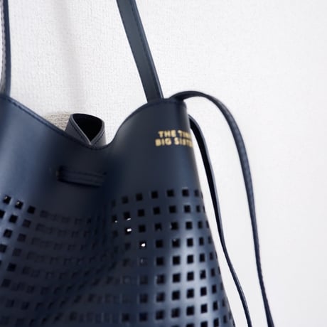 AUGUSTA PERFORATED LEATHER BAG/NAVY