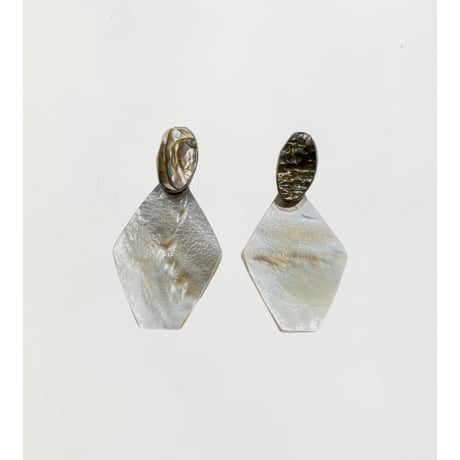 Shell × Stone Earrings