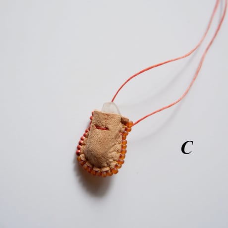 Omamori Necklace/Red beads