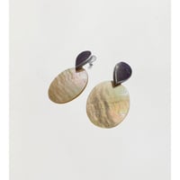Shell × Stone Earrings