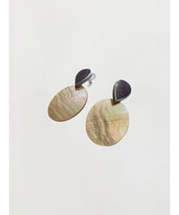 Shell × Stone Earrings