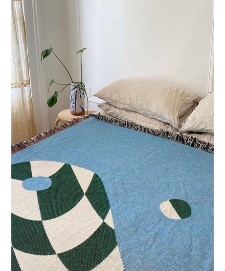Blanket / Yin Yang trippy