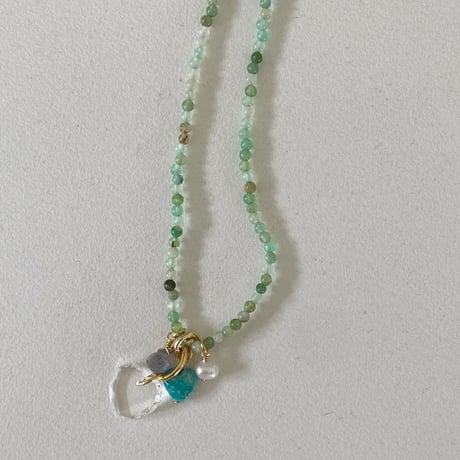 Heart Crystal ✖️color beads necklace