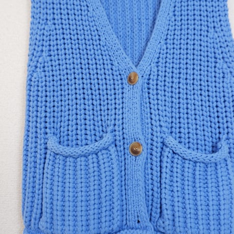 knit vest
