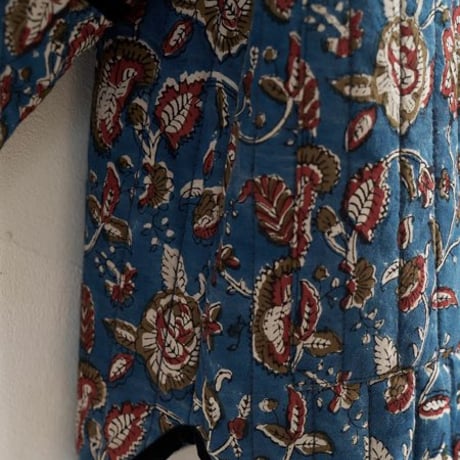 BLOCK PRINT QUILTED JACKET/BLUE