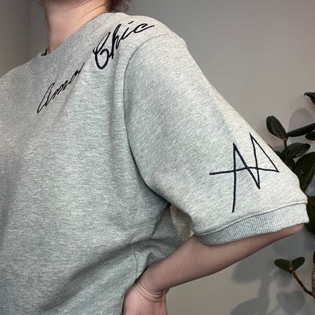 【Mylanka】モチーフ刺繍スウェットトップス［M81106］