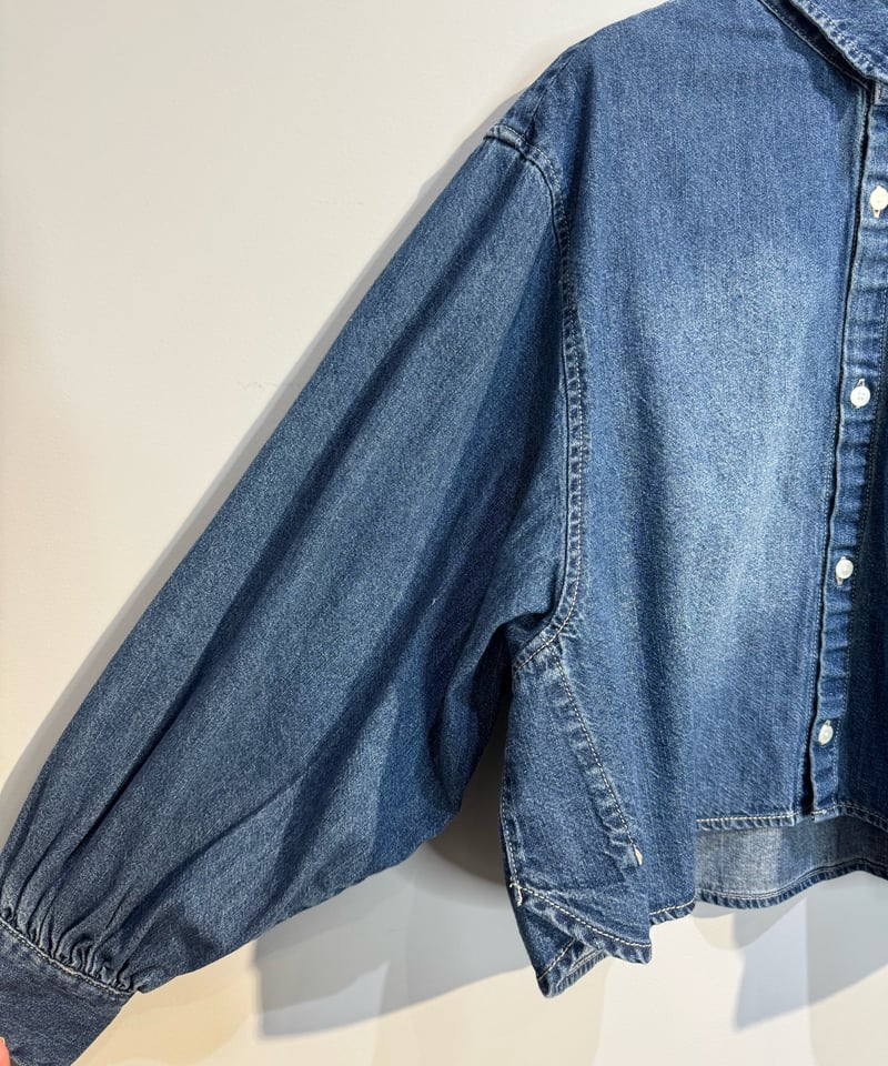 【新品】QTUME クチューム　ダークブルーデニム クロップドジャケット QTUME】クロップドシャツジャケット ［612-25000］ | cavabien