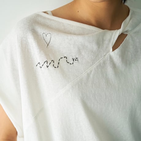【YENN】TWIST PRINT TEE [Y262-81058]