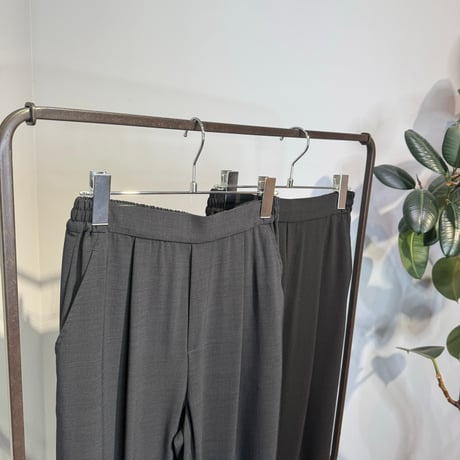 -送料無料-【CLOCHE】クールタッチストレッチタックパンツ［622-86535］