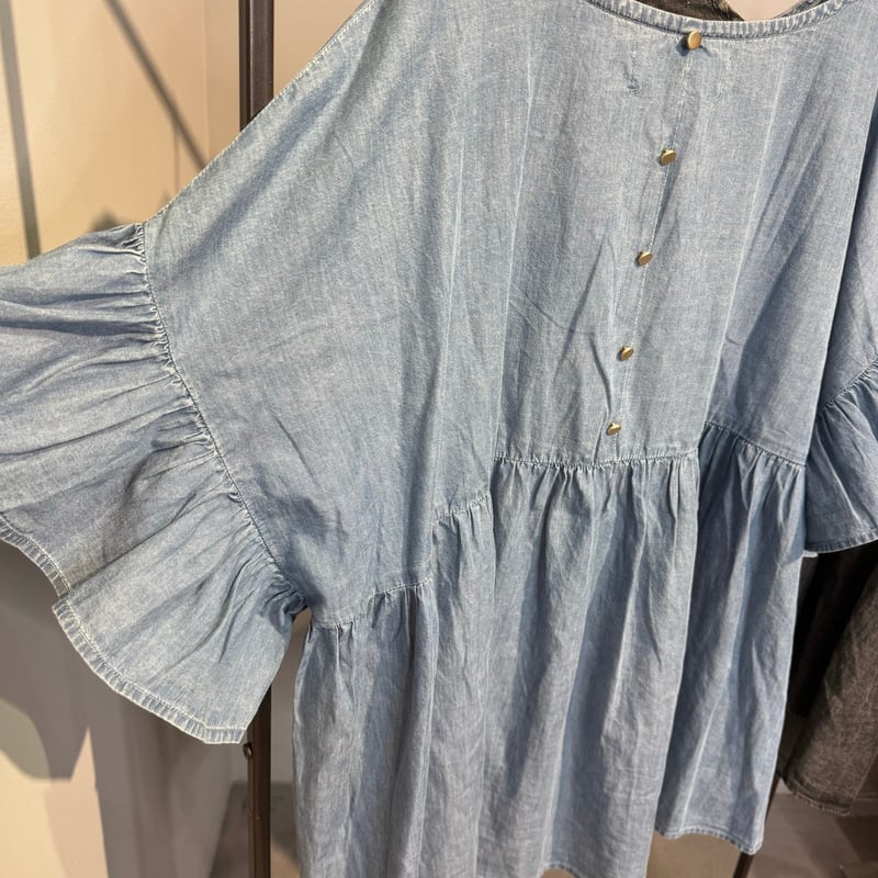 ジャス♡袖ギャザーブラウス シアー袖ギャザーブラウス | DOUDOU(ドゥドゥ)レディース | PAL CLOSET
