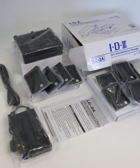 7.2V/7.4V リチウムイオンバッテリー2ch同時充電器　LC-2A (税込み定価￥29,700）