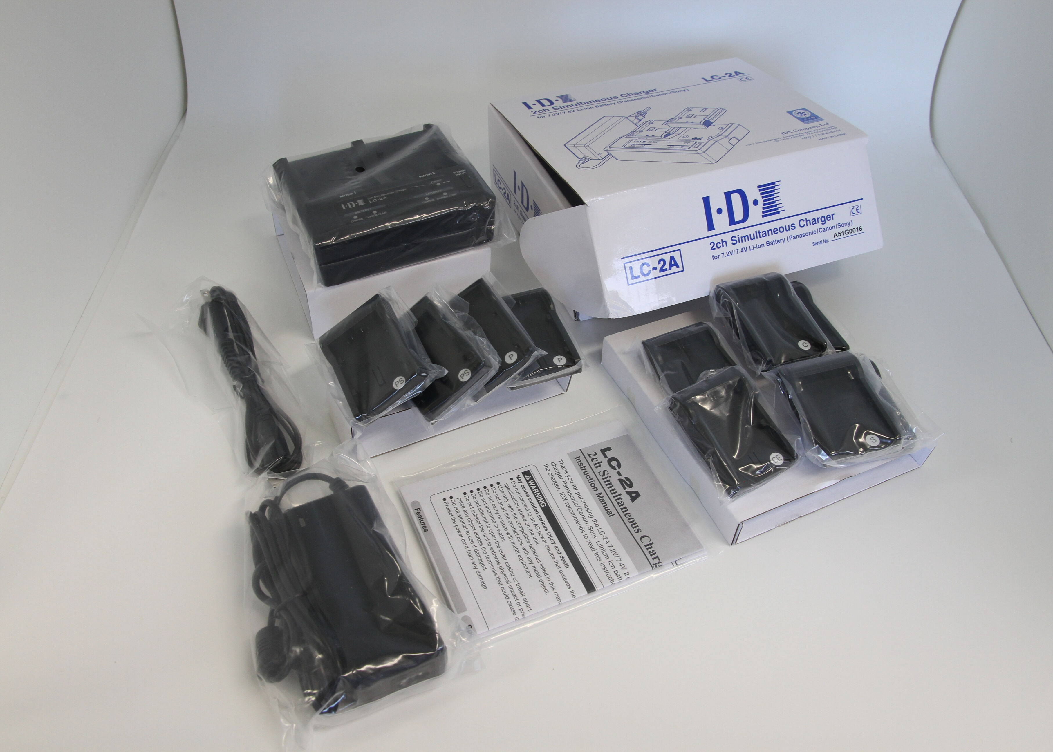 7.2V/7.4V リチウムイオンバッテリー2ch同時充電器 LC-2A | アイ