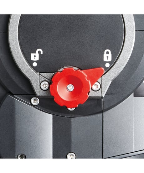 Libec　QD-30M　ボックスレンズシステムとレンズサポーターの組み合わせに適したフラッグシップ三脚（ミッドスプレッダーモデル）　(税込み定価￥1,398,100)