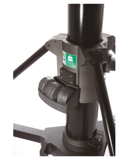 Libec　P1000　中型ペデスタル三脚 スタジオタイプ(ヘッドなし）(税込み定価￥1,437,700)