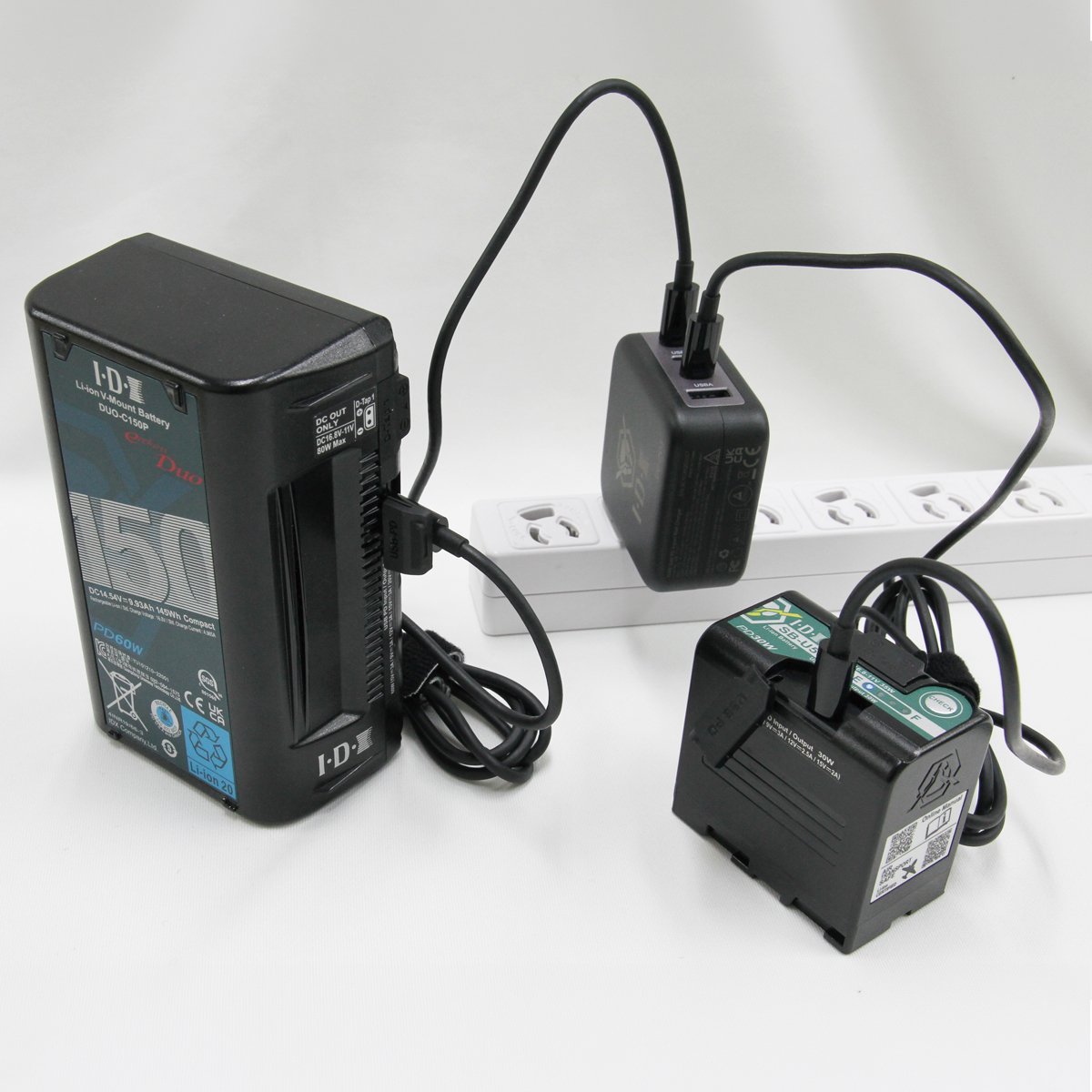 USB PD充電器 UC-PD3 | アイ・ディー・エクス ストア