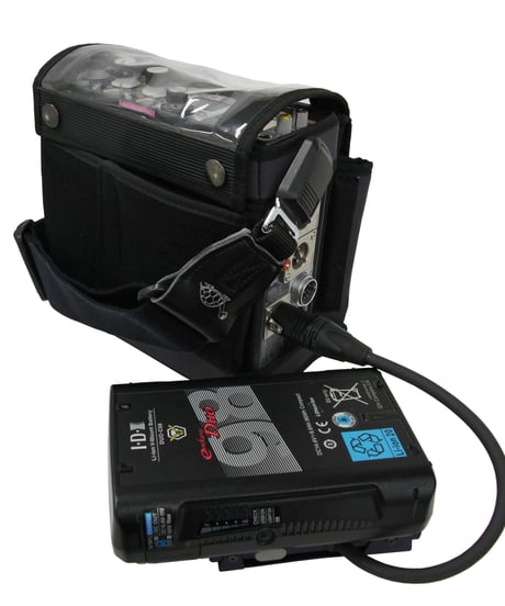 電源ケーブル　C-EB(XLR) (税込み定価￥13,750）
